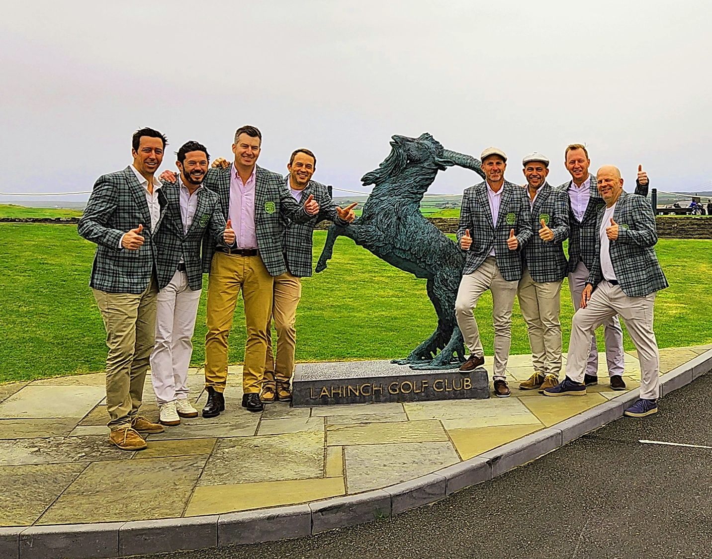 An eight person golf party at Lahinch