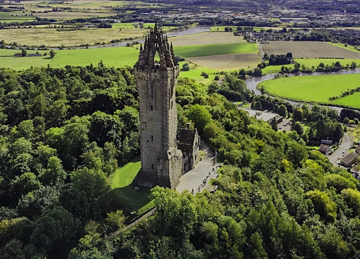 Wallace Monument with the Forth Valley