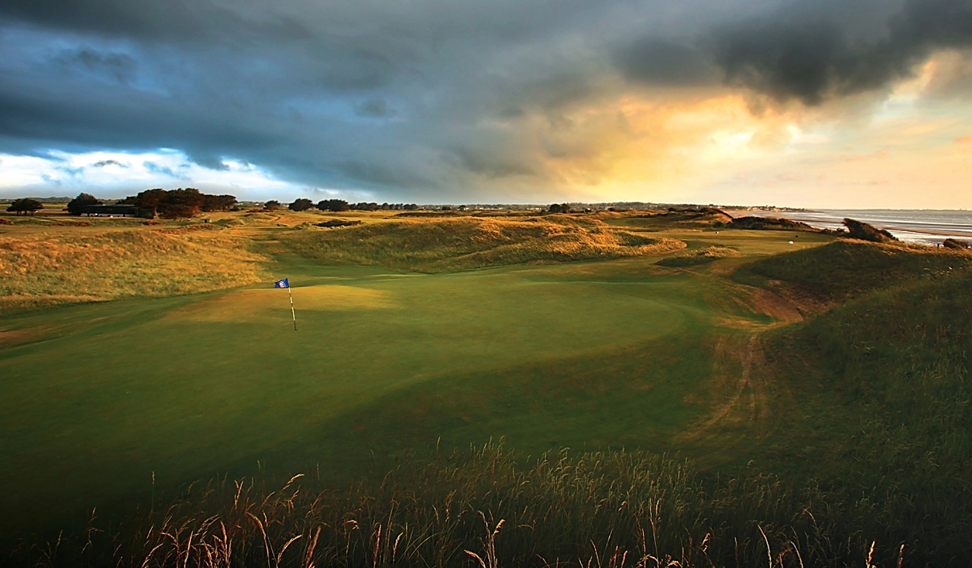 Portmarnock 7th green in darkening light